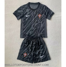 Maillot de football Réplique le Portugal Gardien de but Extérieur Enfant Europe 2024 Manche Courte (+ Pantalon court)
